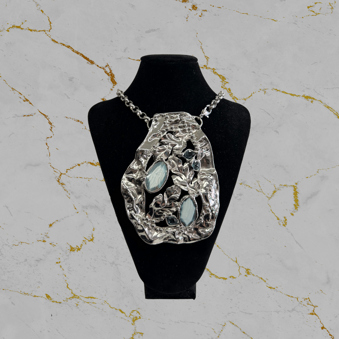 Collana con medaglione